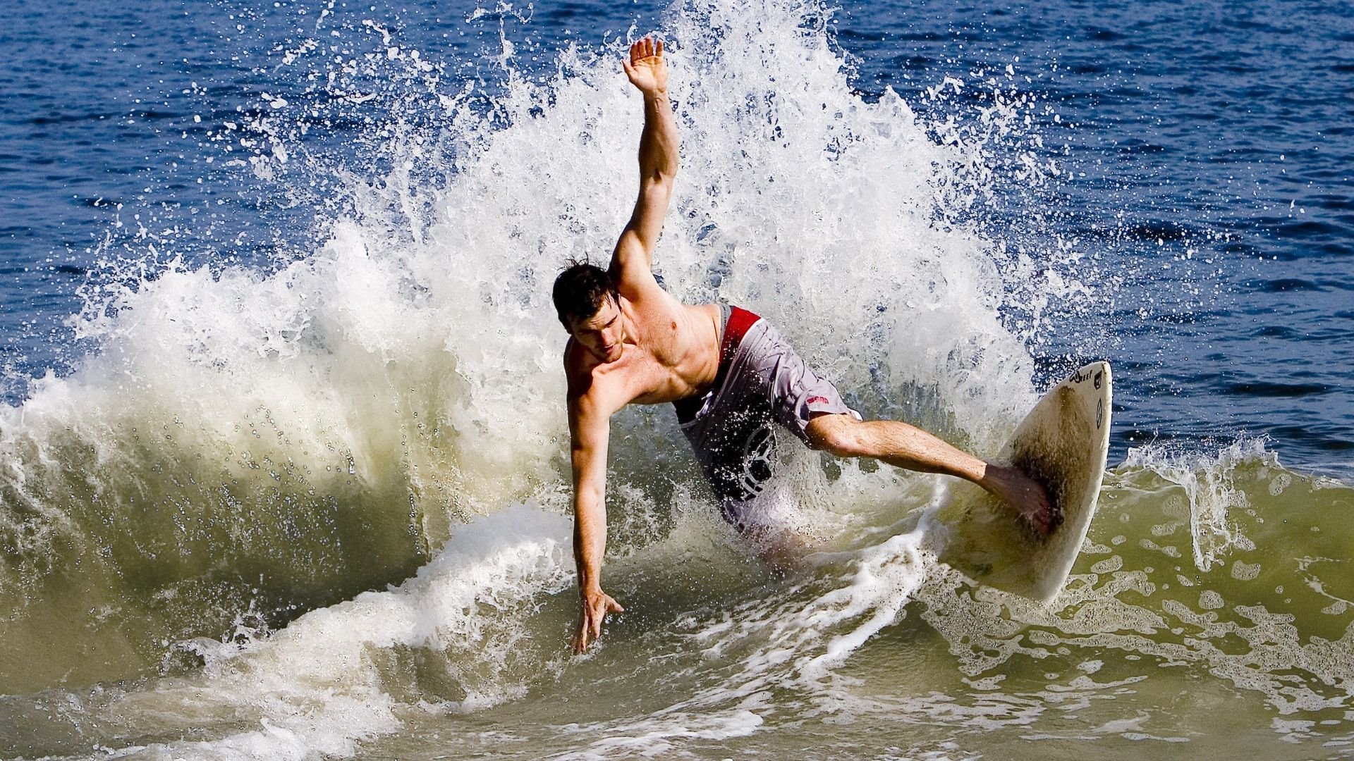 “球迷投票：你支持的最伟大瞬间是哪一场？”，谁是最伟大的球员